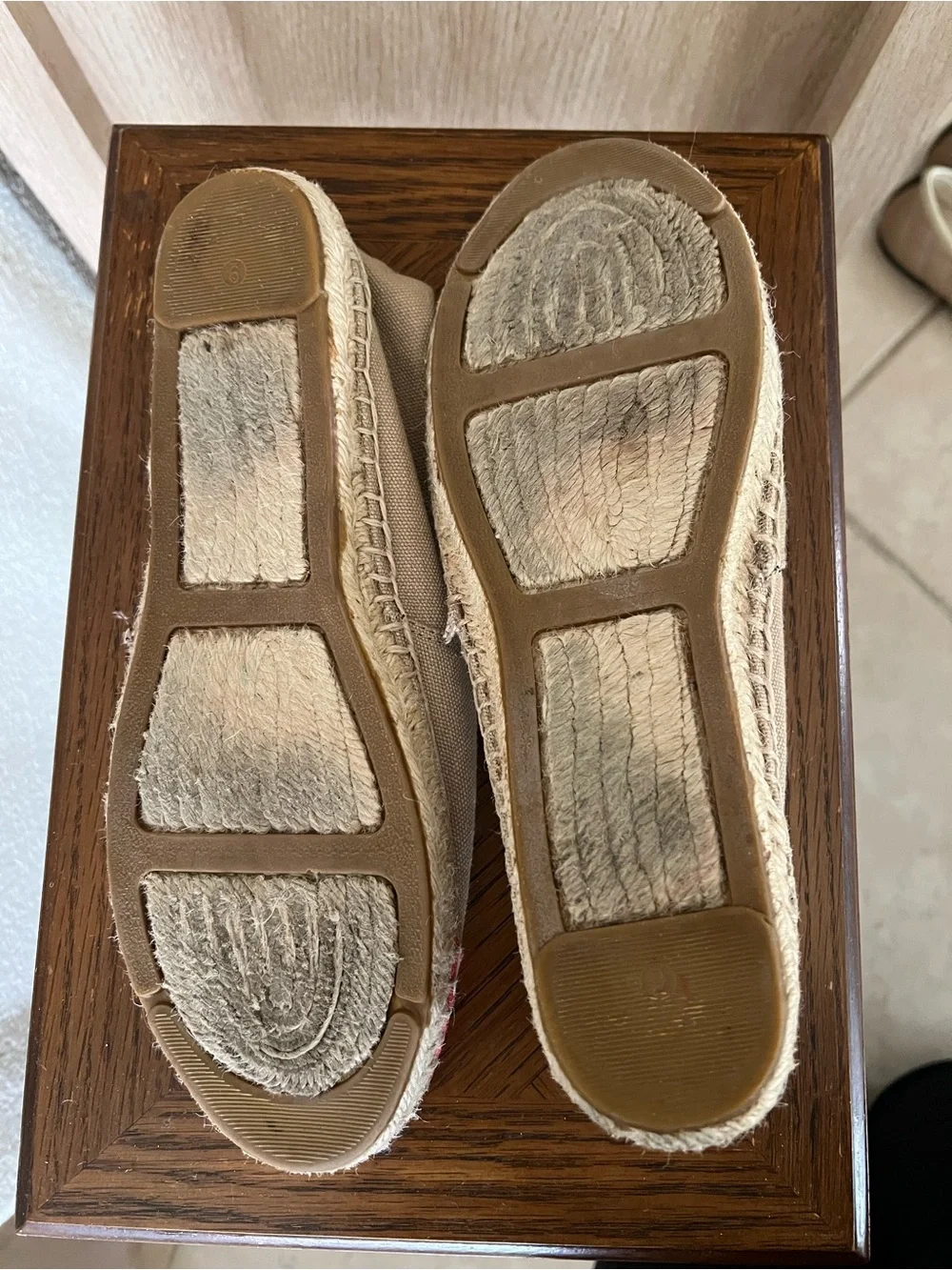 Tory Burch Canvas Espadrilles in Beige with Coral Toe